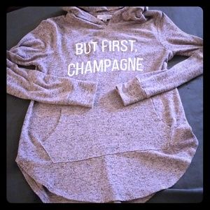 Rose & Gray M lightweight hooded sweater w/ pocket